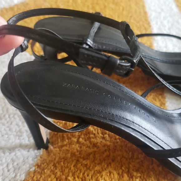 Zara Sandals - Picture 2 of 6